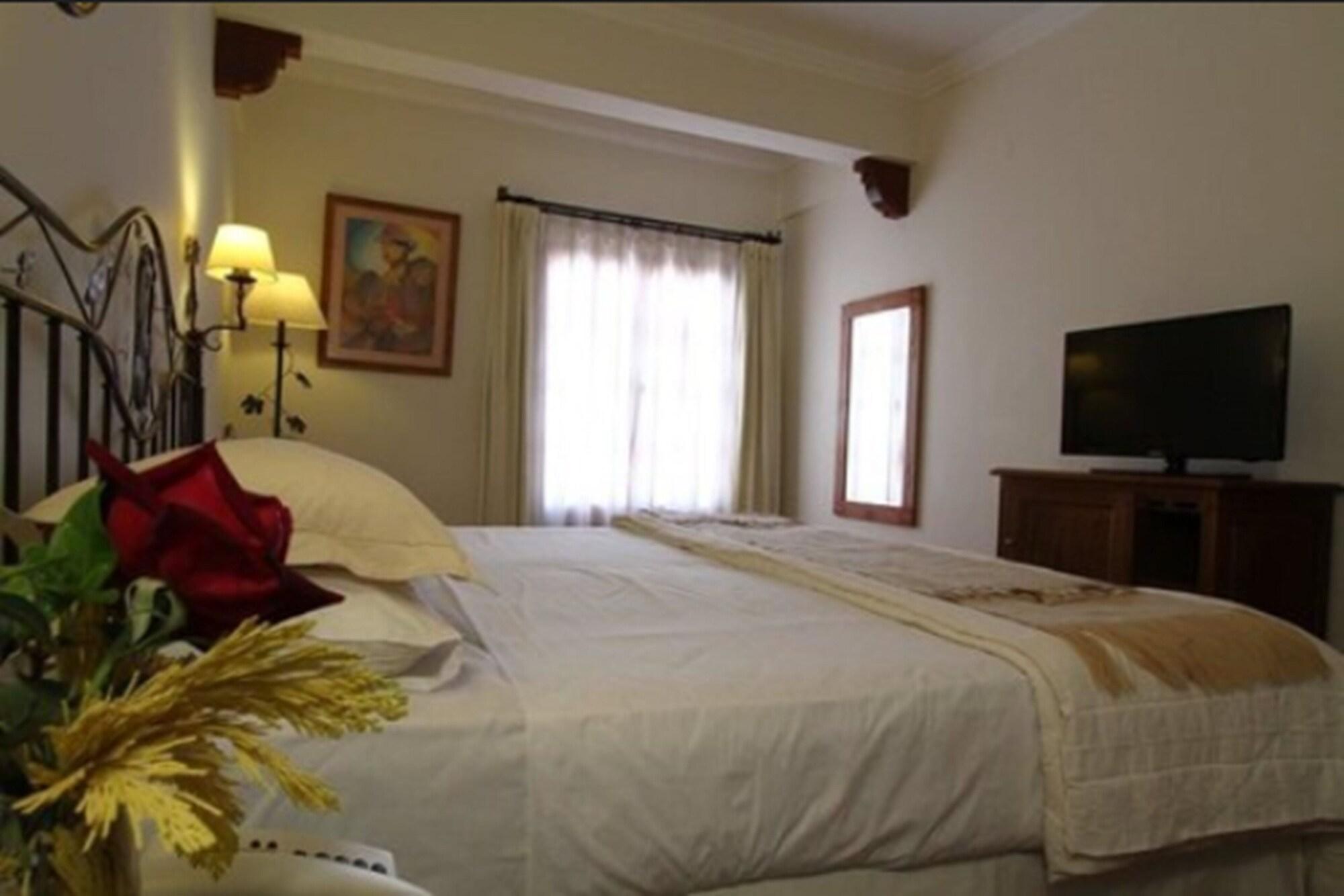 קאפאייט Hotel Asturias מראה חיצוני תמונה