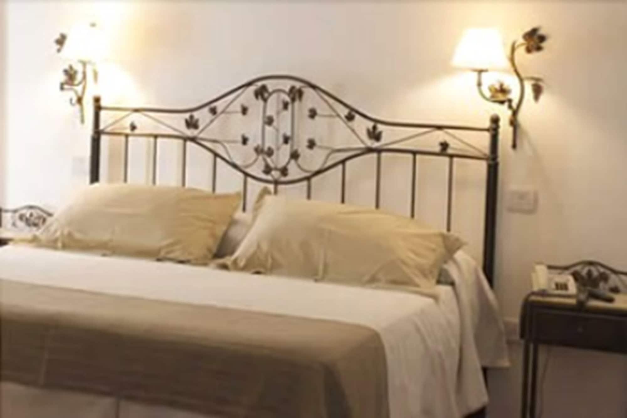 קאפאייט Hotel Asturias מראה חיצוני תמונה